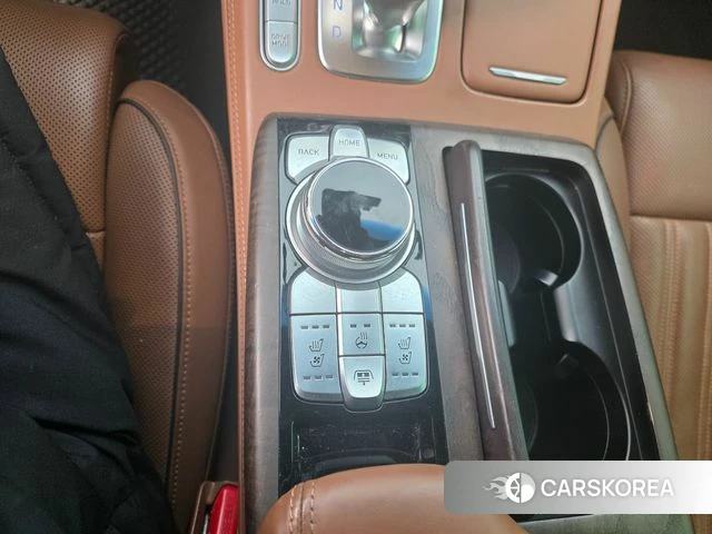 Genesis G90 id 3801153 из Кореи 10