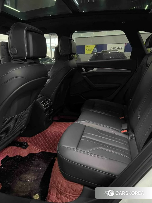 Audi Q5L id 4261646 из Китая 9