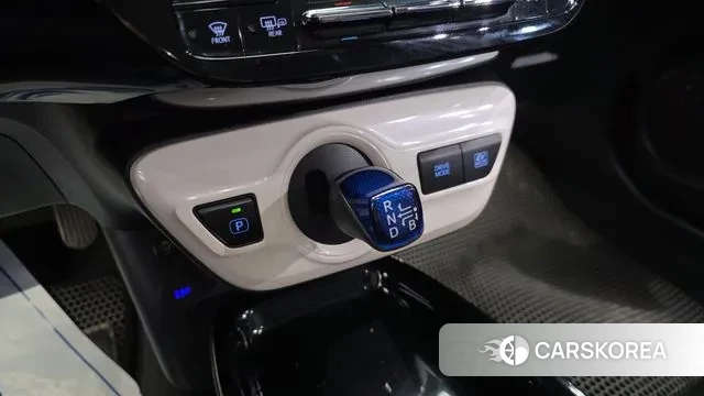 Toyota Prius 4th Generation id 3703915 из Кореи 19