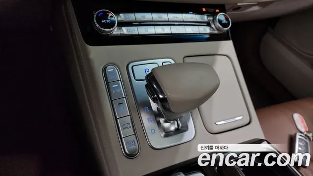 Genesis G90 id 2825420 из Кореи 19