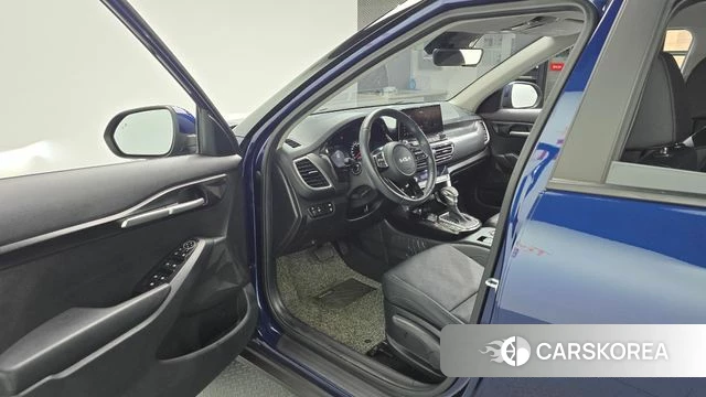 Kia Seltos id 4763882 из Кореи 28