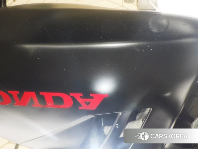Honda CBR1000RR-R FIREBLADE SP id 4380238 из Японии 9