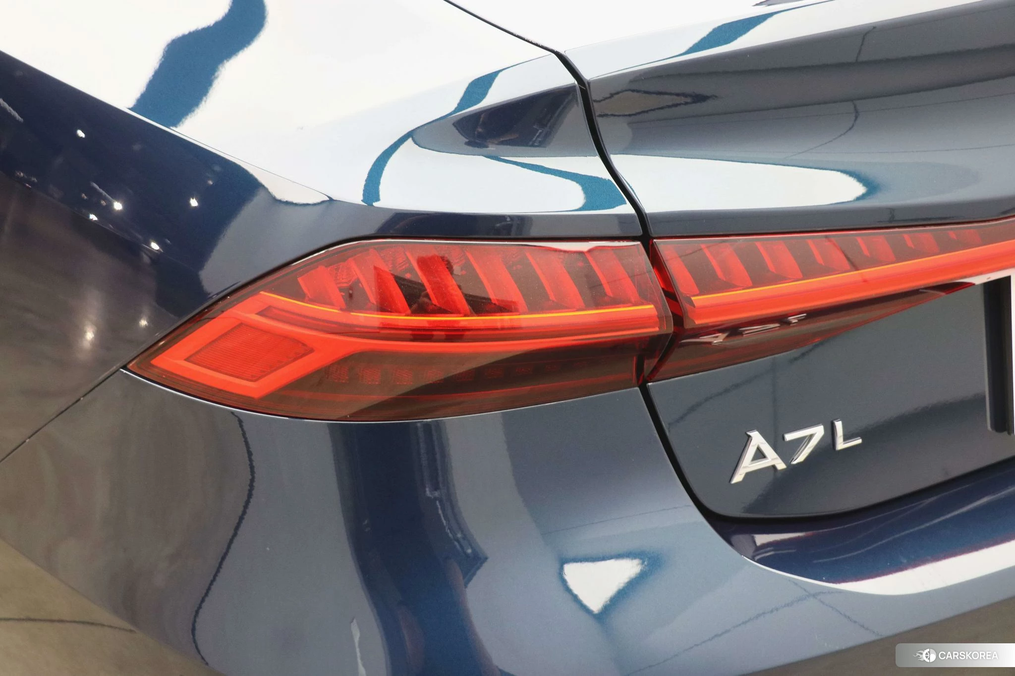 Audi A7L id 4479323 из Китая 32