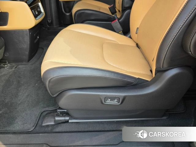 Kia Carnival 4th generation id 3800535 из Кореи 18