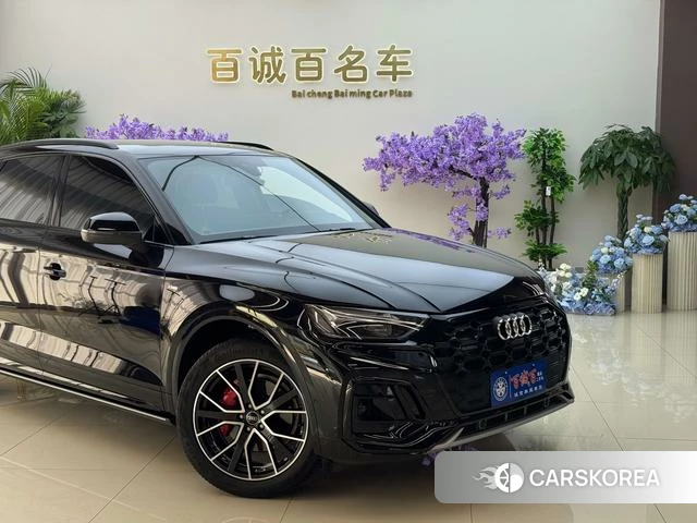 Audi Q5L id 3913711 из Китая 17