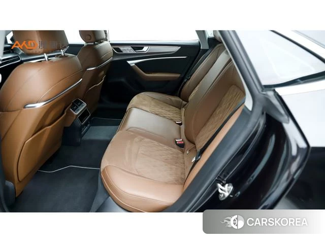 Audi A7L id 4298386 из Китая 9