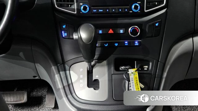 Hyundai The New Grand Starex id 4371381 из Кореи 19