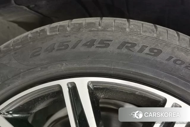 Audi A6L id 4297706 из Китая 23
