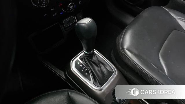 Jeep Renegade id 3898558 из Кореи 19