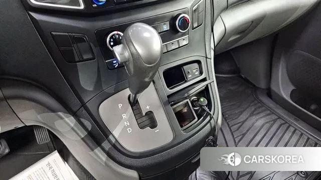 Hyundai The New Grand Starex id 3598937 из Кореи 19