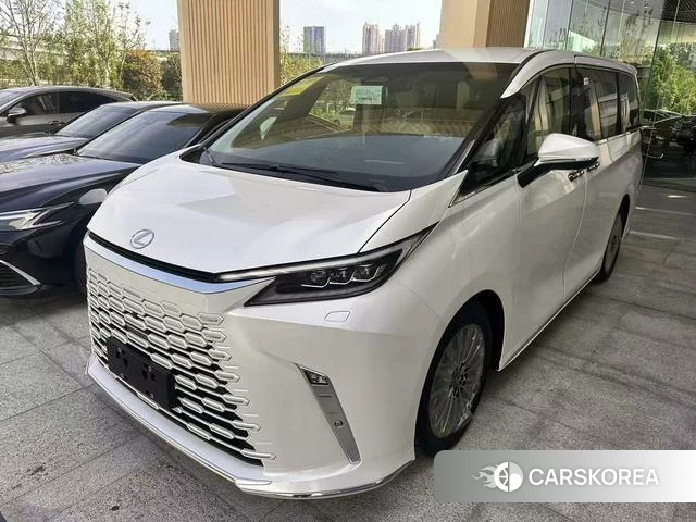 Lexus LM id 4239589 из Китая 9