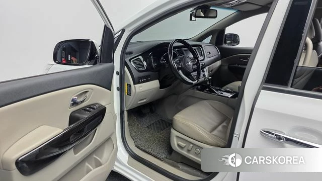 Kia The New Carnival id 4944277 из Кореи 33