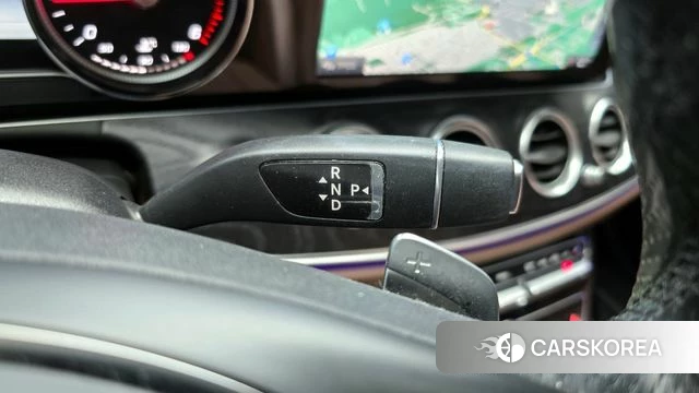 Mercedes-Benz E-Class W213 id 3925028 из Кореи 19