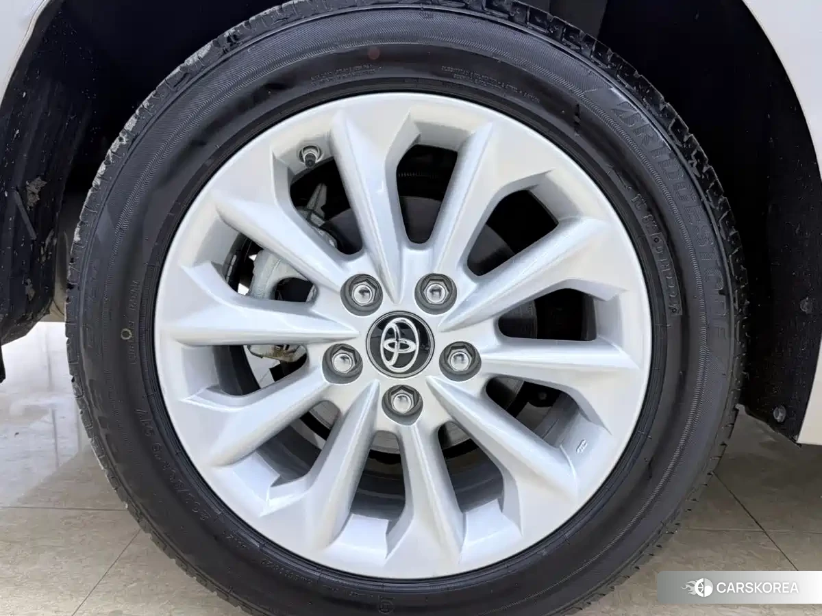 Toyota Corolla id 4589493 из Китая 25