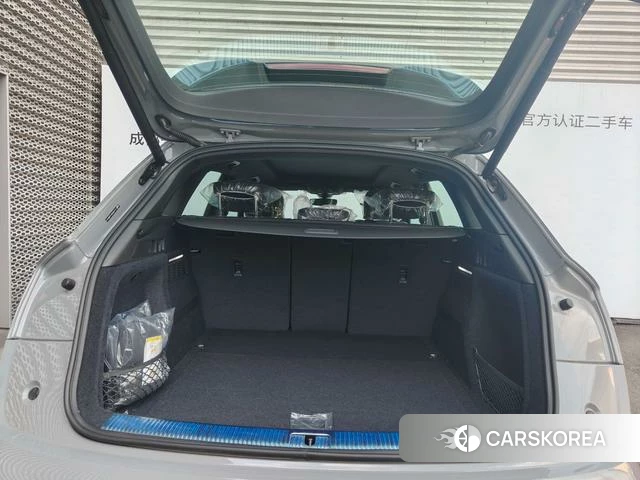 Audi Q5L id 4261841 из Китая 15
