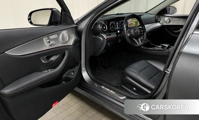 Mercedes-Benz E-Class W213 id 4642320 из Кореи 31