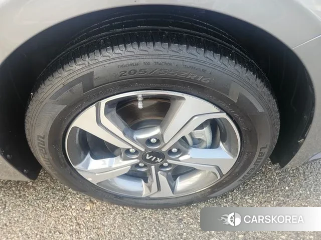 Kia Come New K3 id 3526150 из Кореи 19