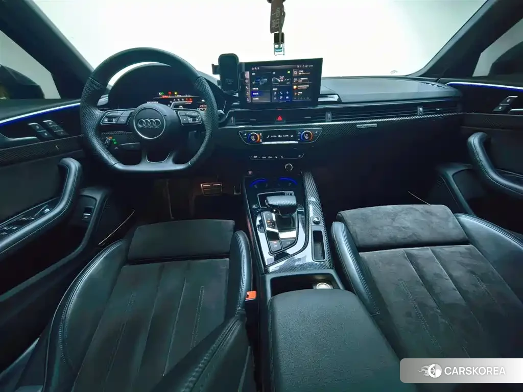 Audi A4L id 4583750 из Китая 17