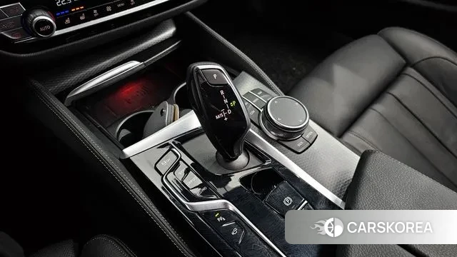 BMW 5 Series (G30) id 3426719 из Кореи 19