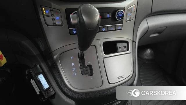 Hyundai The New Grand Starex id 4187493 из Кореи 30