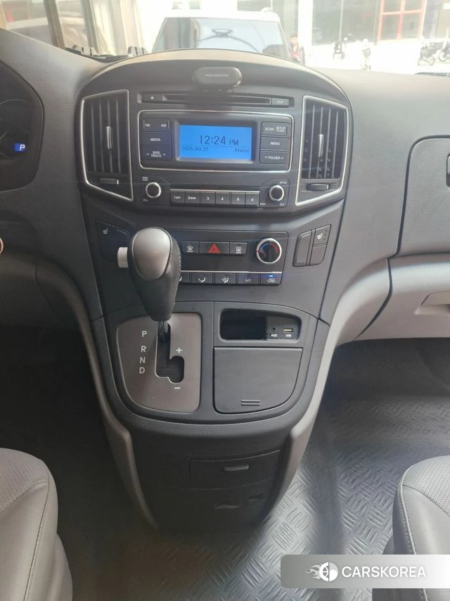 Hyundai The New Grand Starex id 3852551 из Кореи 19