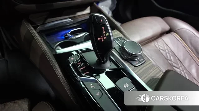 BMW 5 Series (G30) id 3014043 из Кореи 19