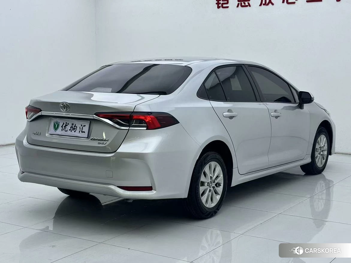 Toyota Corolla id 4486152 из Китая 15
