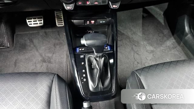 Kia Stonic id 3916932 из Кореи 19