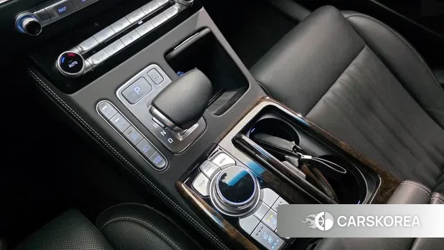 Genesis G90 id 3043686 из Кореи 19