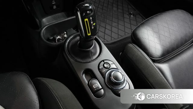 Mini Cooper Electric id 4201944 из Кореи 32