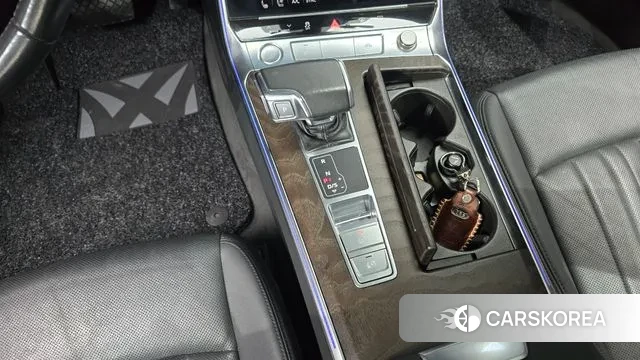 Audi A6 (C8) id 3219889 из Кореи 19