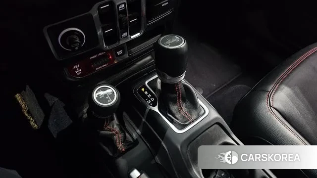 Jeep Wrangler (JL) id 3622399 из Кореи 19