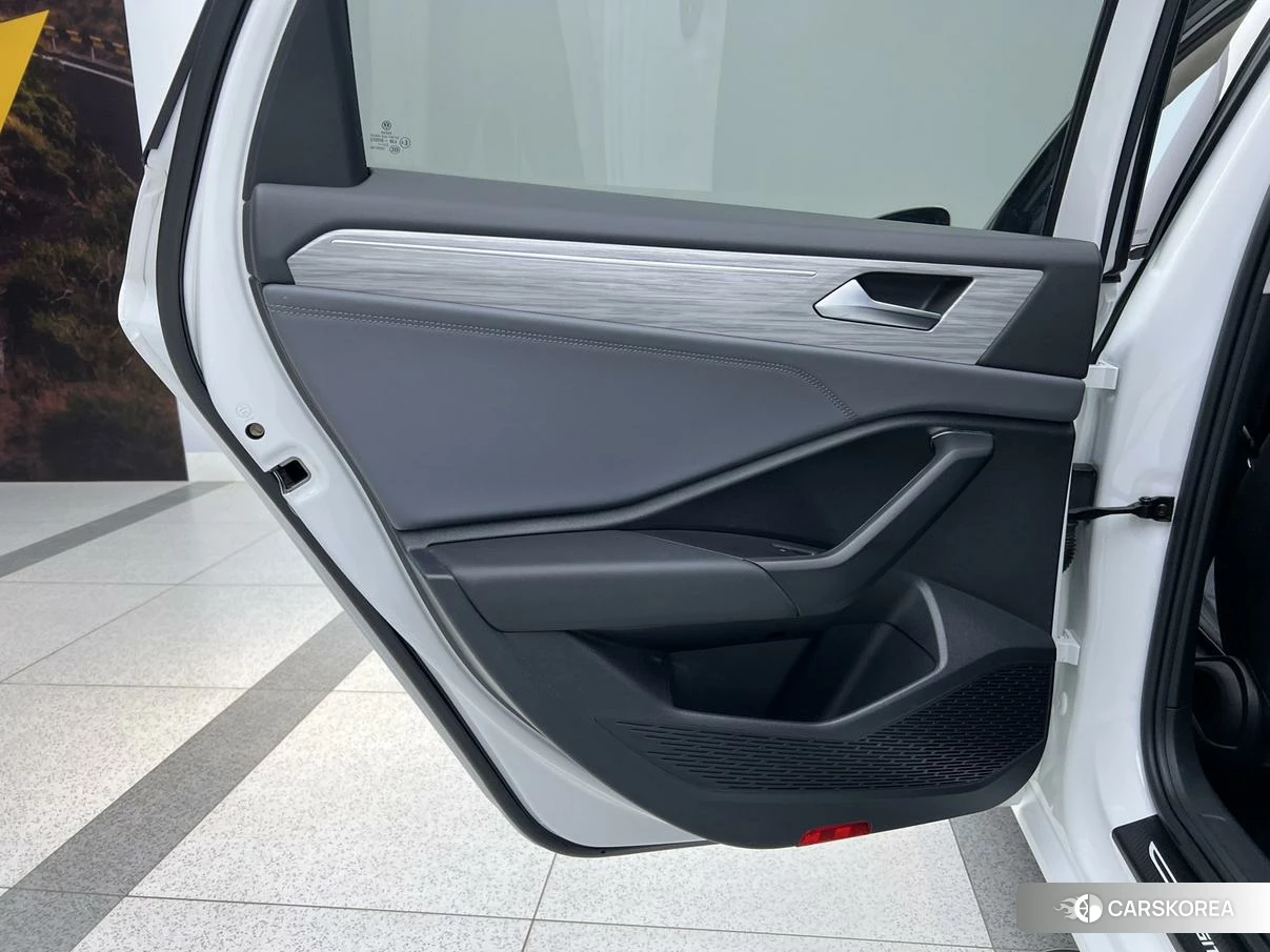 Volkswagen Sagitar id 4479556 из Китая 18
