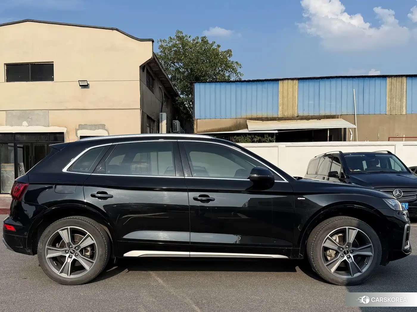 Audi Q5L id 4622778 из Китая 25