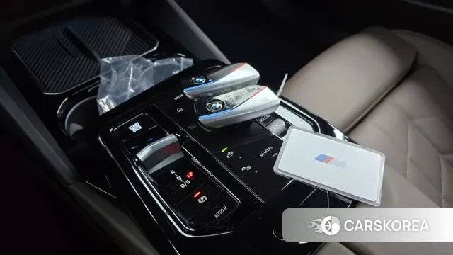 BMW 5 Series (G60) id 3477646 из Кореи 19