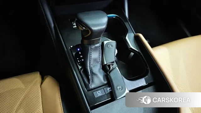 Lexus ES300h 7th generation id 3333103 из Кореи 19