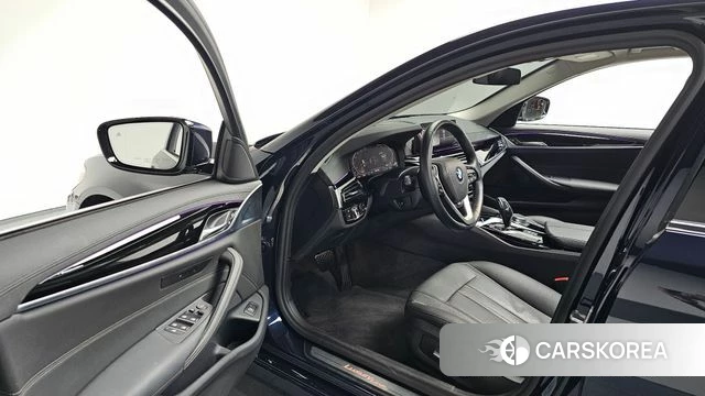 BMW 5 Series (G30) id 4780501 из Кореи 33
