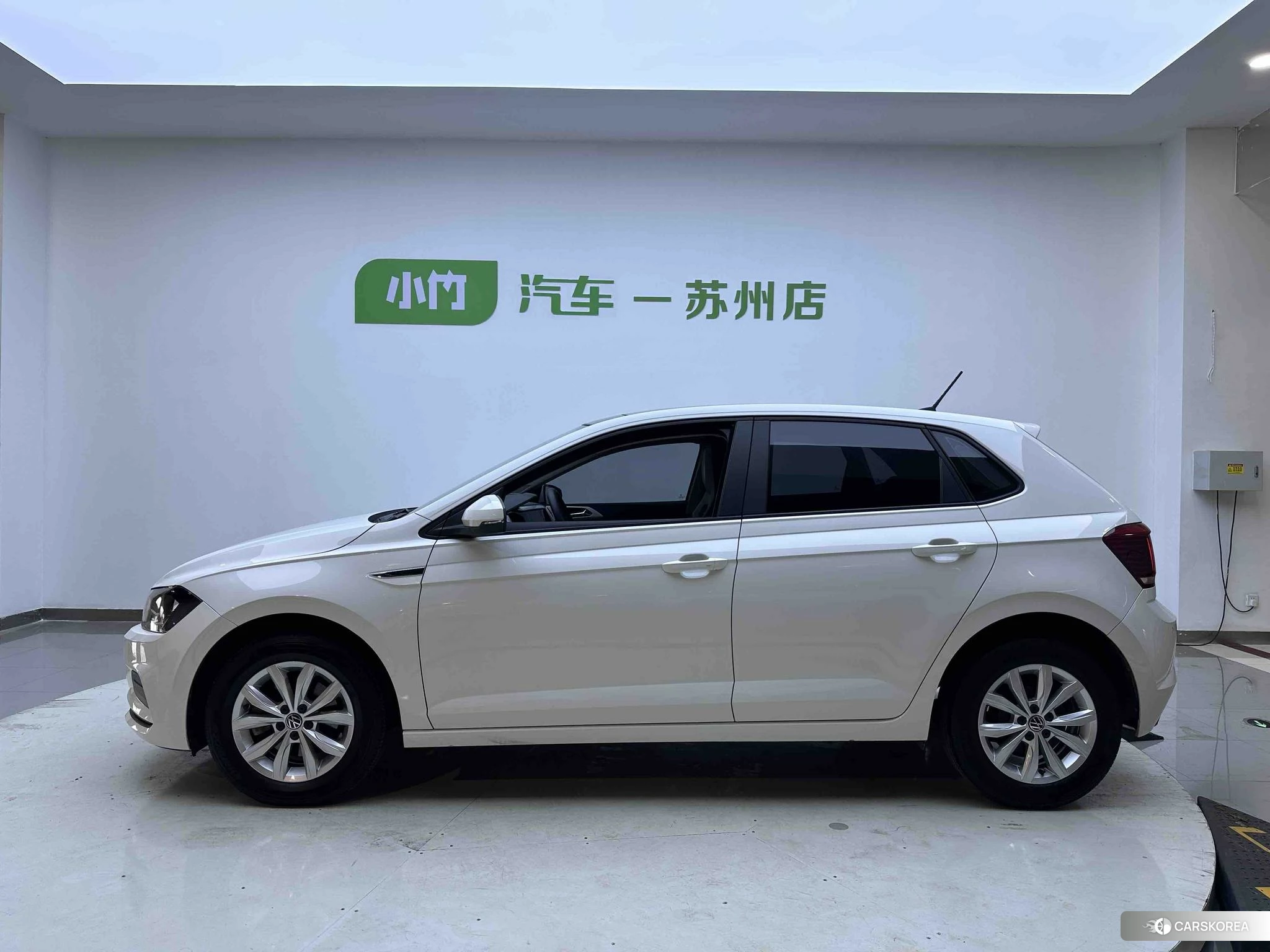 Volkswagen Polo id 4455396 из Китая 19