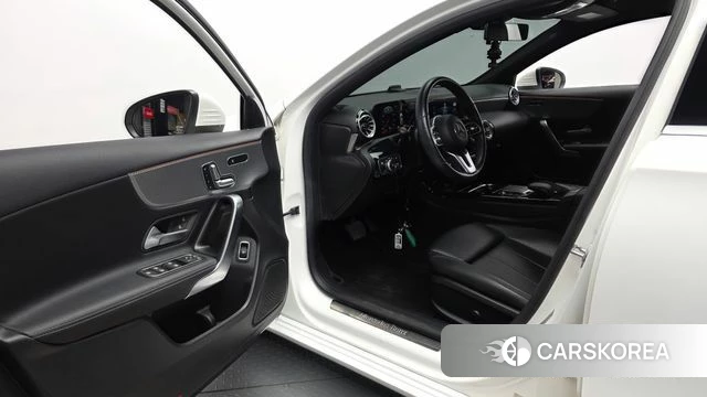 Mercedes-Benz A-Class W177 id 4864555 из Кореи 29
