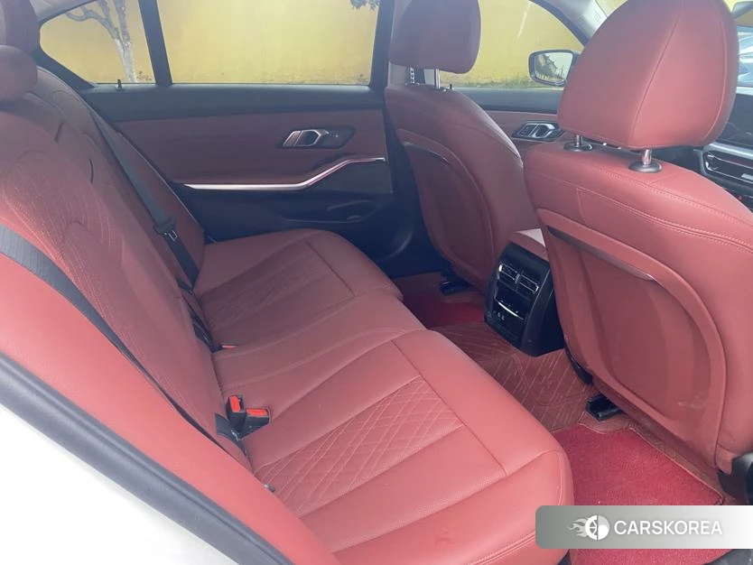 BMW 3 series id 4487399 из Китая 15