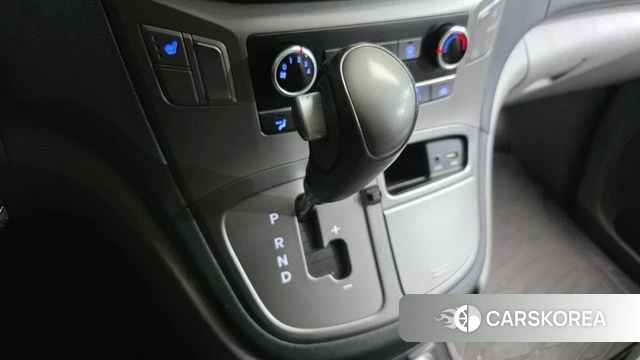 Hyundai The New Grand Starex id 4459385 из Кореи 19