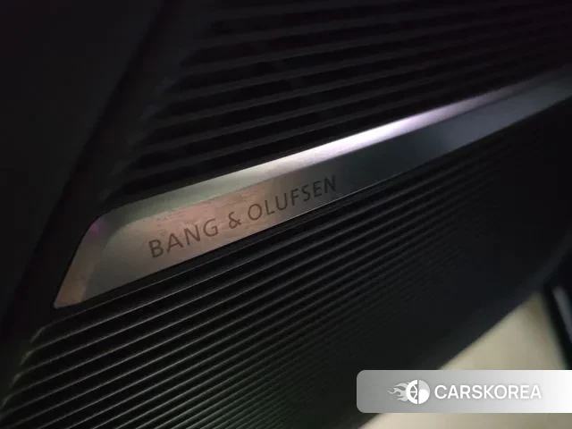 Audi Q8 (4M) id 3669140 из Кореи 11