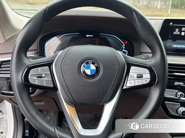 BMW 5 series PHEV id 4209456 из Китая 21