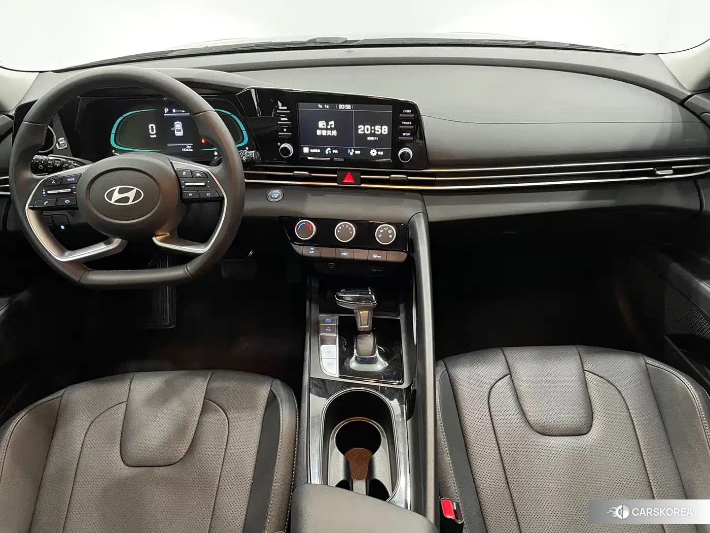 Hyundai Elantra id 4576355 из Китая 17