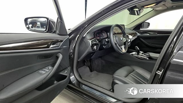 BMW 5 Series (G30) id 4355081 из Кореи 31