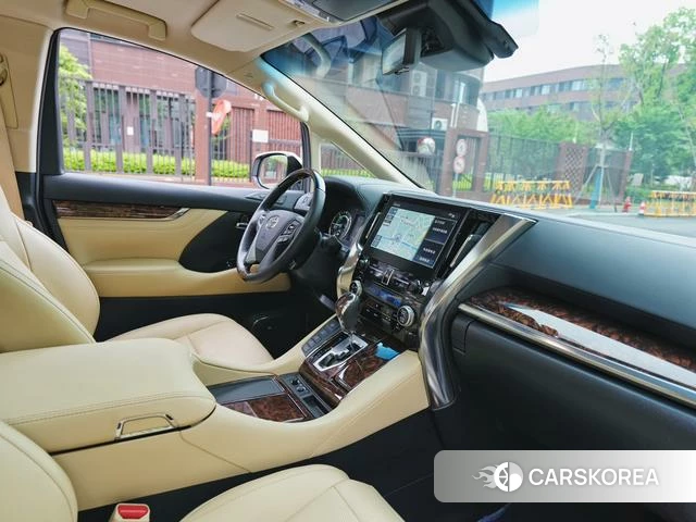 Toyota Elfa id 4260804 из Китая 11