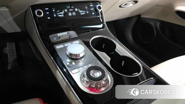 Genesis GV70 id 4185837 из Кореи 32