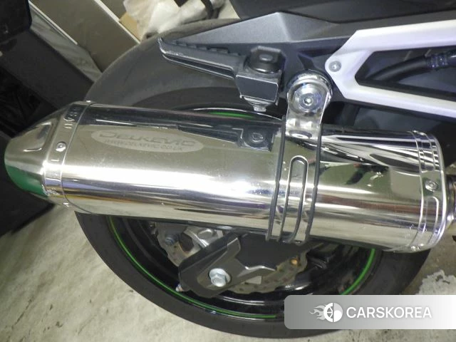 Kawasaki Z800 id 3950213 из Японии 35