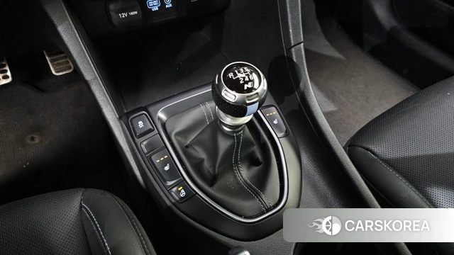 Hyundai Veloster (JS) id 4638132 из Кореи 31