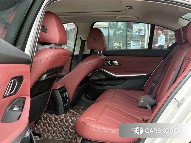 BMW 3 series id 4279219 из Китая 9
